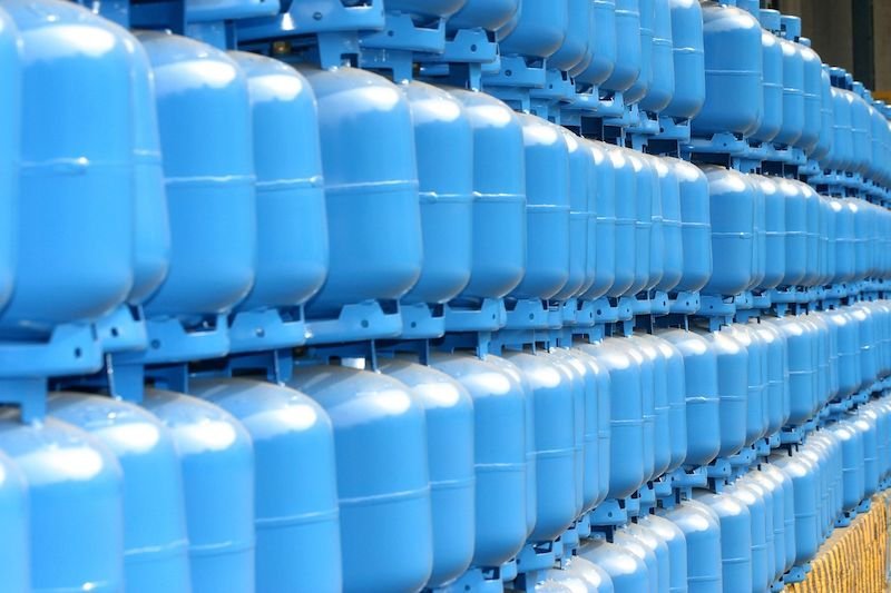 18365106 - gas cylinder storage for delivery